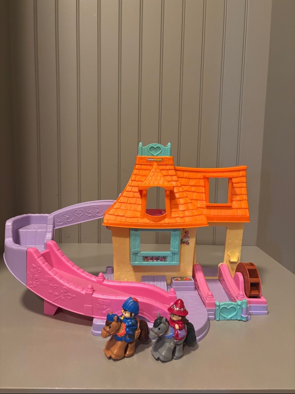Fisher-Price Little People Klip Klop Cottage